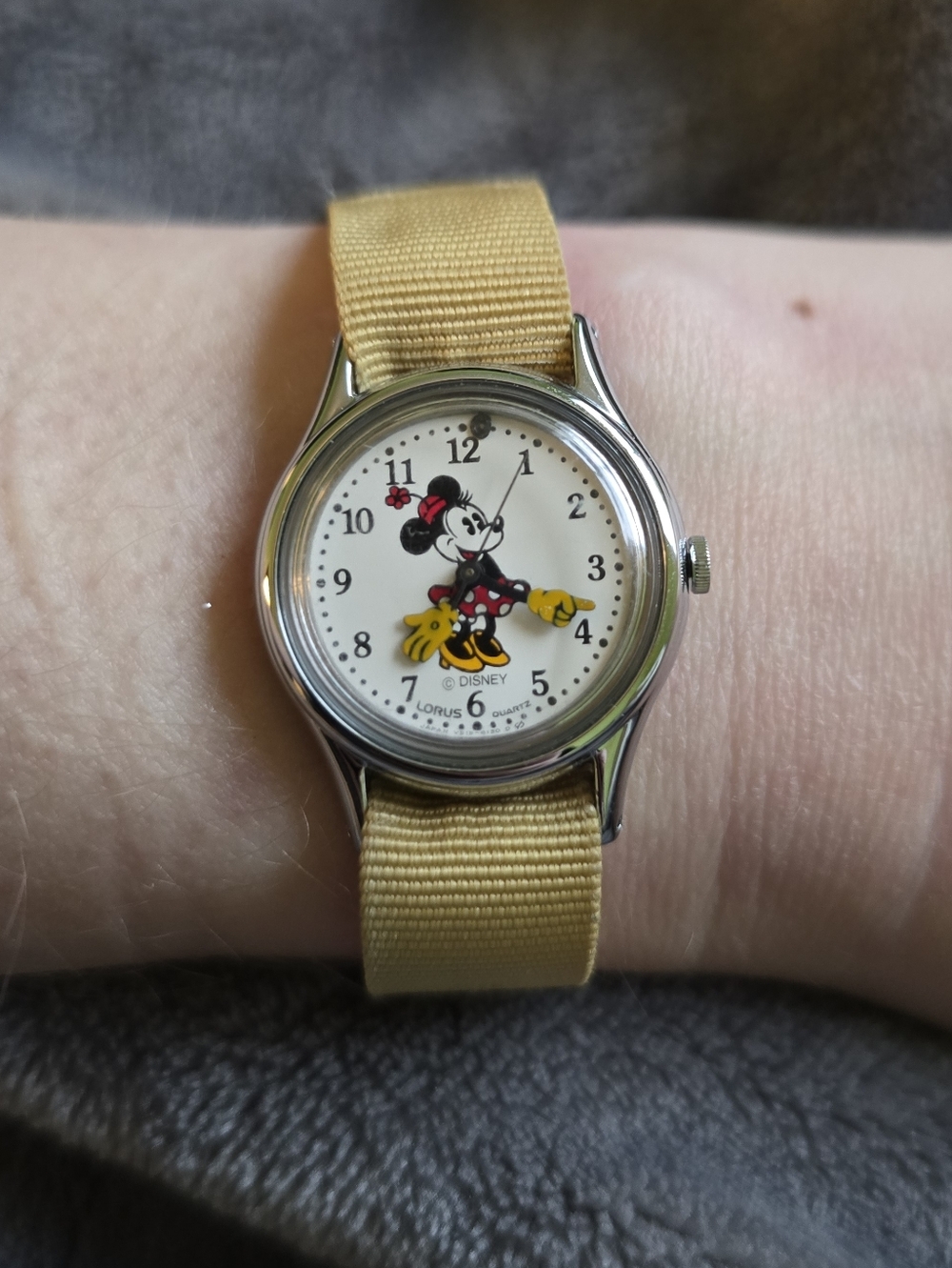 Vintage Lorus Disney Minnie Mouse Quartz Watch V515-6080 New Battery